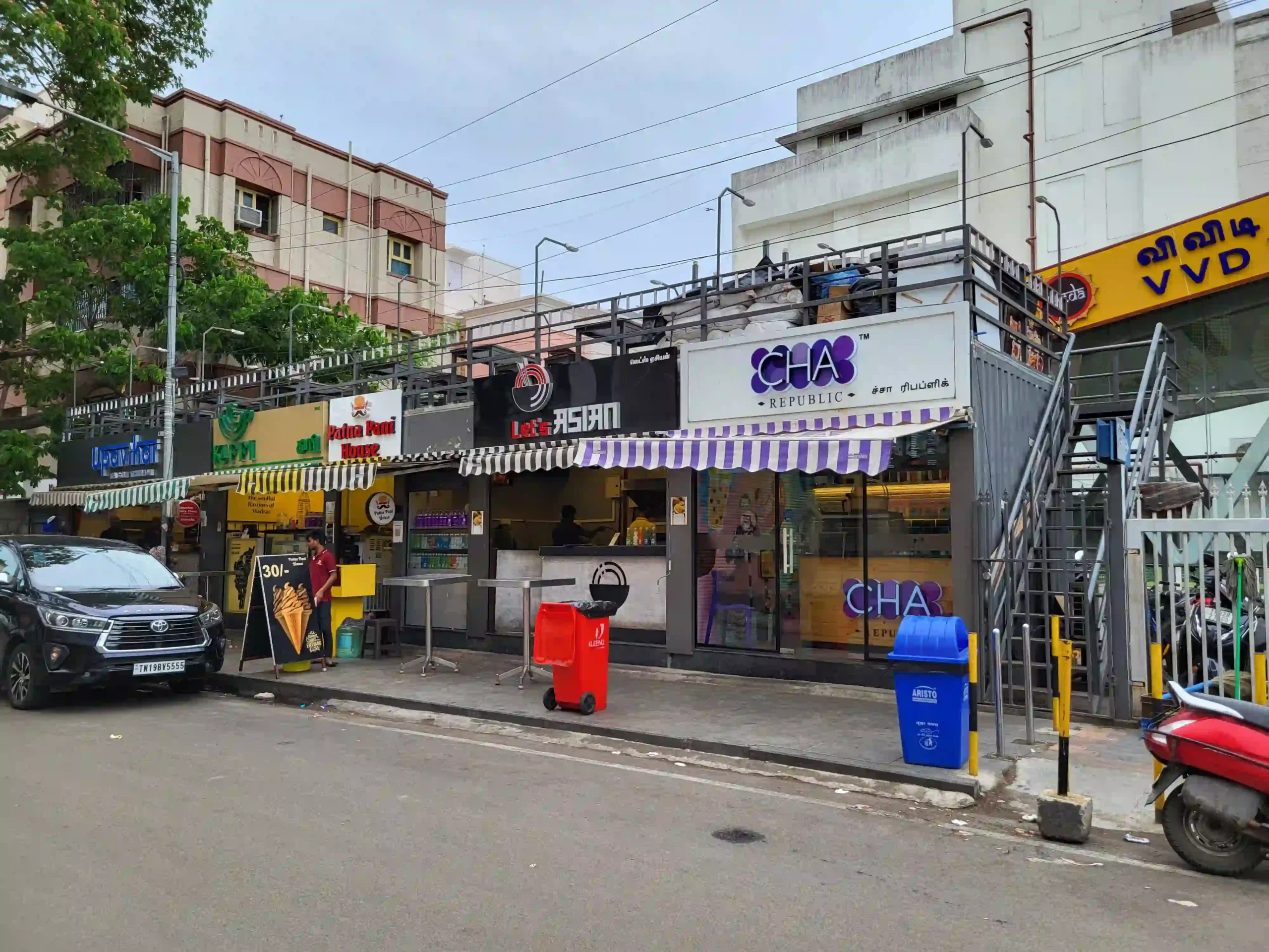 AnnaNagar_Foodcourt_-_1